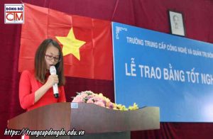 lễ trao bằng tốt nghiệp Trung cấp chính quy đợt 2 năm 2018 ảnh 4 365bet com
