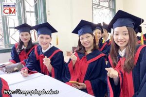 lễ trao bằng tốt nghiệp đợt 3 Trung cấp Chính quy năm 2019 ảnh 6 365bet com
