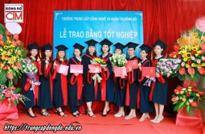 lễ trao bằng tốt nghiệp Trung cấp chính quy đợt 1 năm 2020 ảnh 9 365bet com
