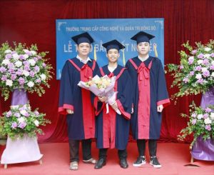 lễ trao bằng tốt nghiệp Trung cấp chính quy đợt 1 năm 2021 ảnh 3 365bet com
